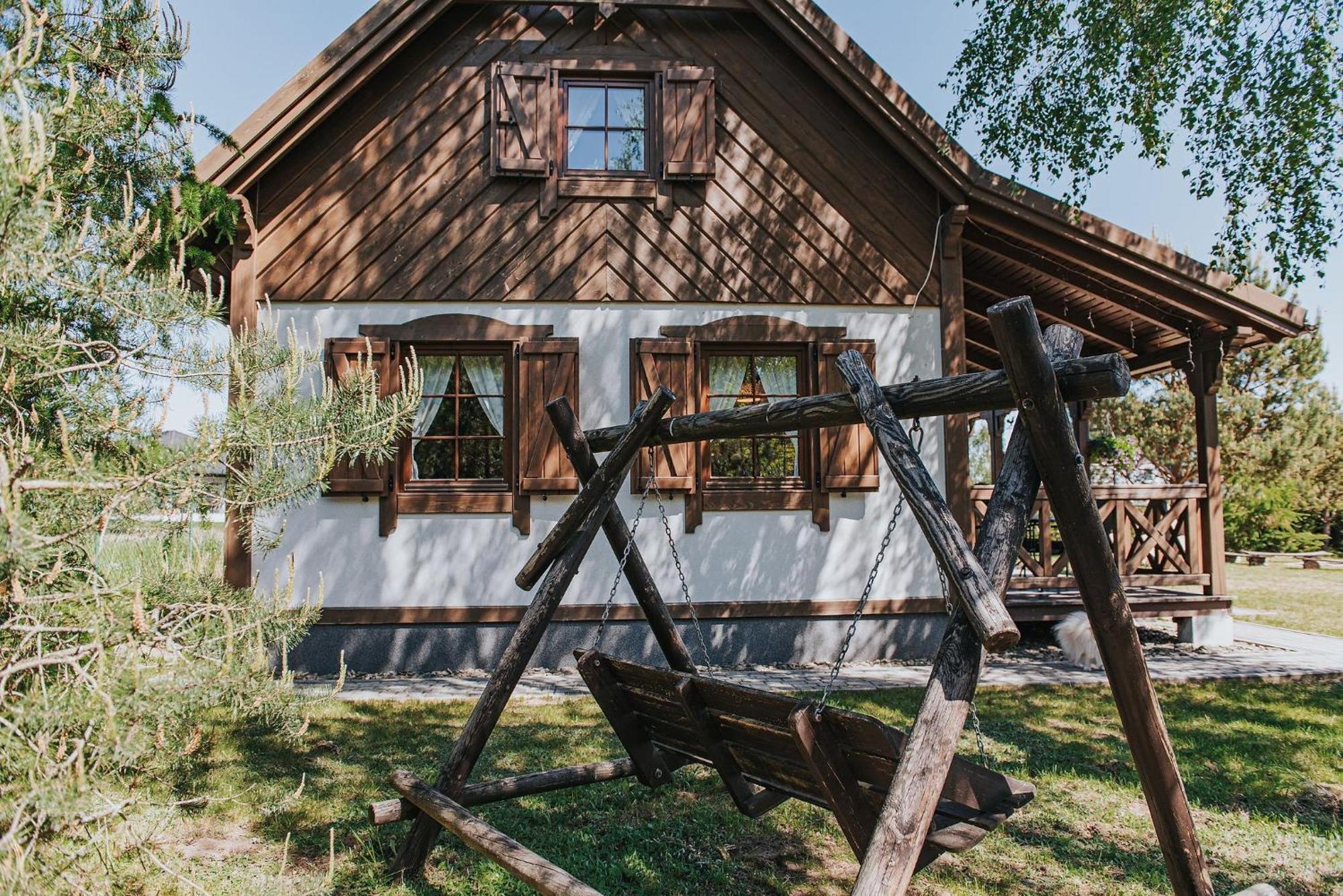 Villa Rajski Domek Nad Jeziorem Radacz à Borne Sulinowo Extérieur photo