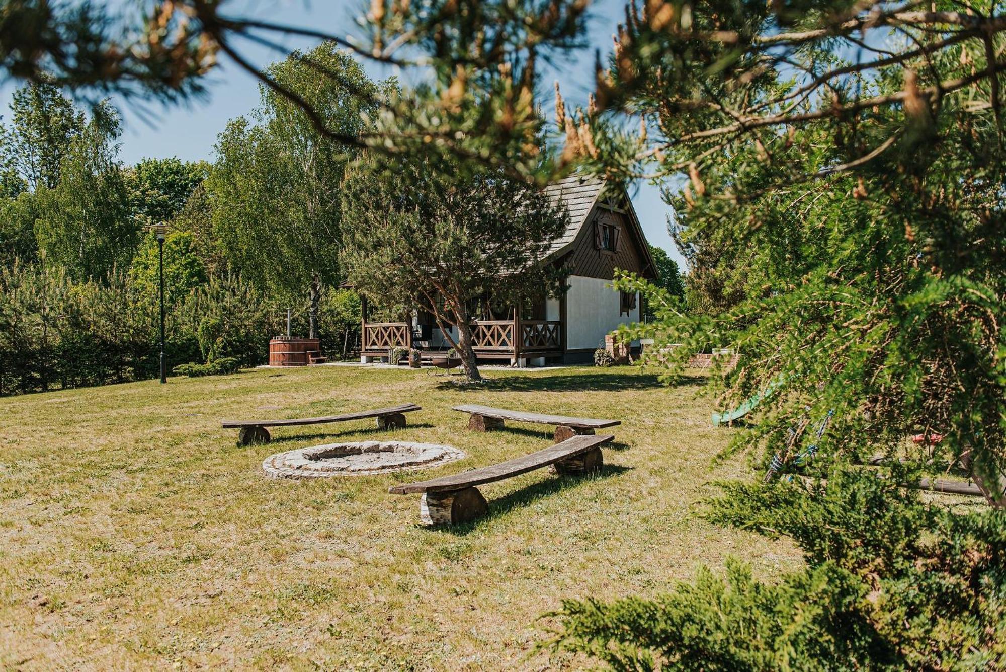 Villa Rajski Domek Nad Jeziorem Radacz à Borne Sulinowo Extérieur photo