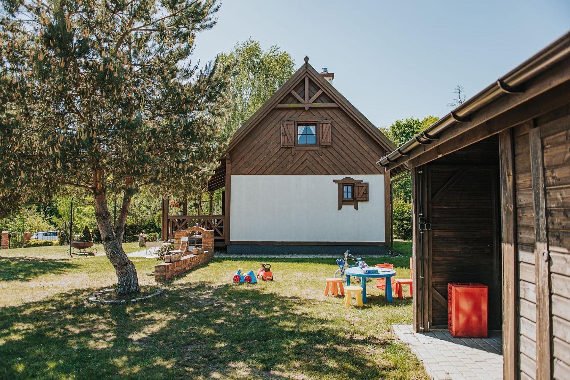 Villa Rajski Domek Nad Jeziorem Radacz à Borne Sulinowo Extérieur photo